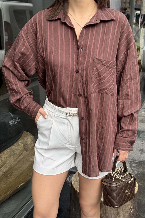 Kadın Kahverengi Çizgili Oversize Gömlek – Günlük Şık Kombin ESR079