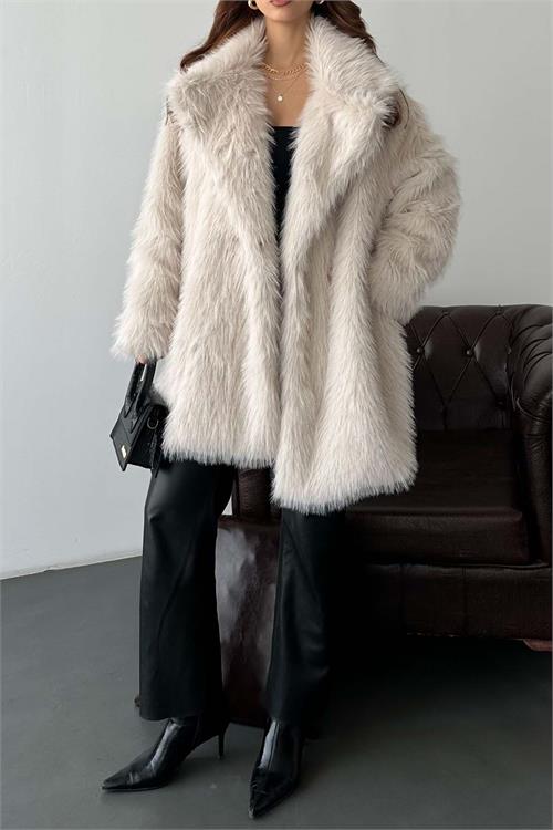 Kadın Bej Kürk Kruvaze Yaka Düğmeli Oversize Mont ESR001 