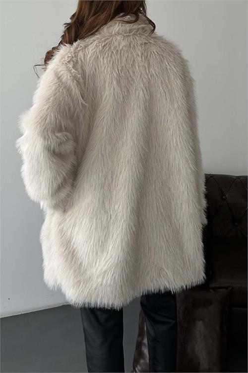 Kadın Bej Kürk Kruvaze Yaka Düğmeli Oversize Mont ESR001 
