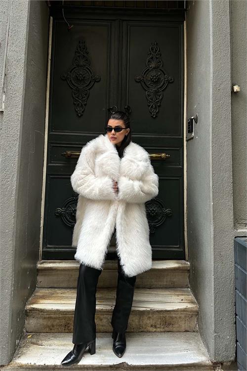 Kadın Beyaz Kürk Kruvaze Yaka Düğmeli Oversize Mont ESR001 