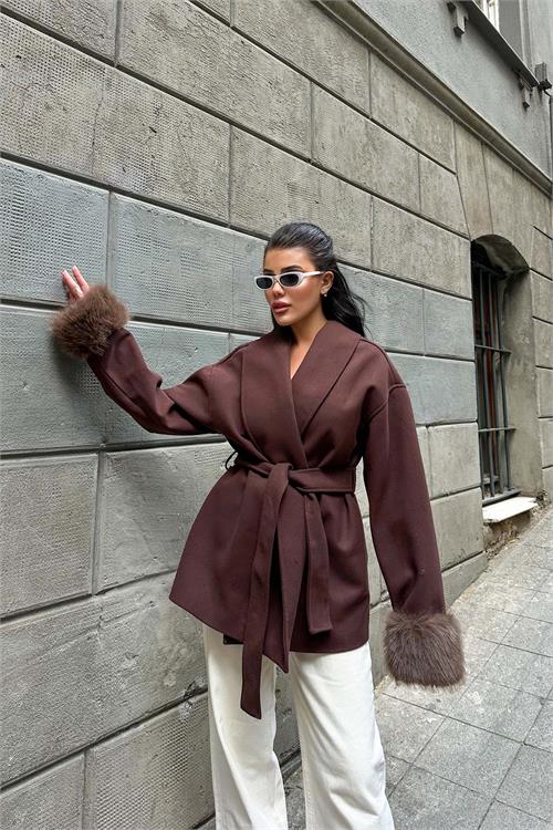 Kadın Kahve Kürk Detaylı Rahat Kalıp Astarlı Kaşe Kaban ESR006 