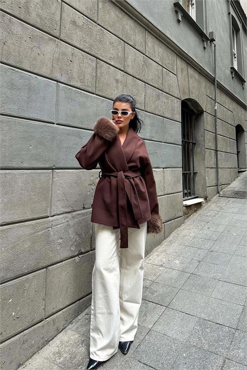 Kadın Kahve Kürk Detaylı Rahat Kalıp Astarlı Kaşe Kaban ESR006 