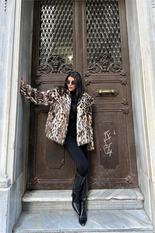 Kadın Leopar Desenli Oversize Suni Kürk Çıt Çıtlı Astarlı Kaban ESR004 