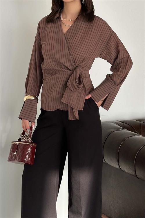 Kadın Kahvrengi Çizgili Kruvaze Bağlama Detaylı Gömlek ESR064 