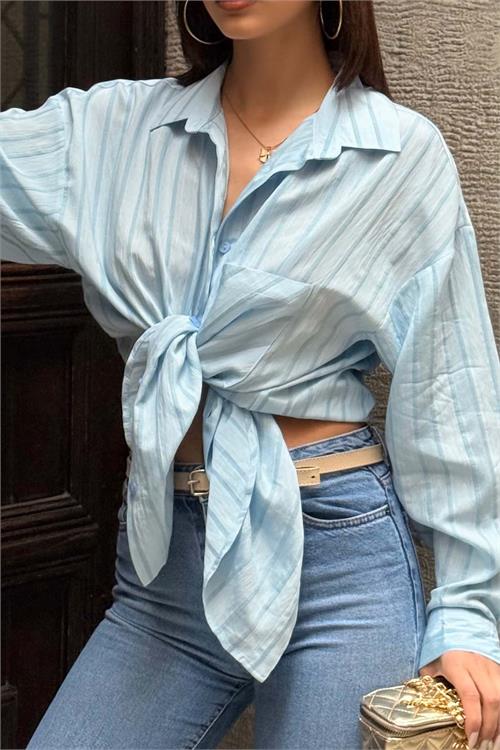Kadın Mavi Çizgili Oversize Gömlek – Günlük Şık Kombin ESR079