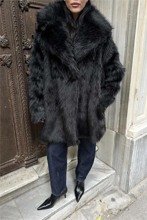 Kadın Siyah Kürk Kruvaze Yaka Düğmeli Oversize Mont ESR001 